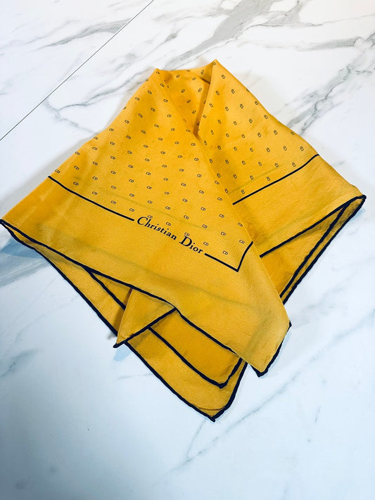 Carré en soie de crêpe Christian Dior vintage