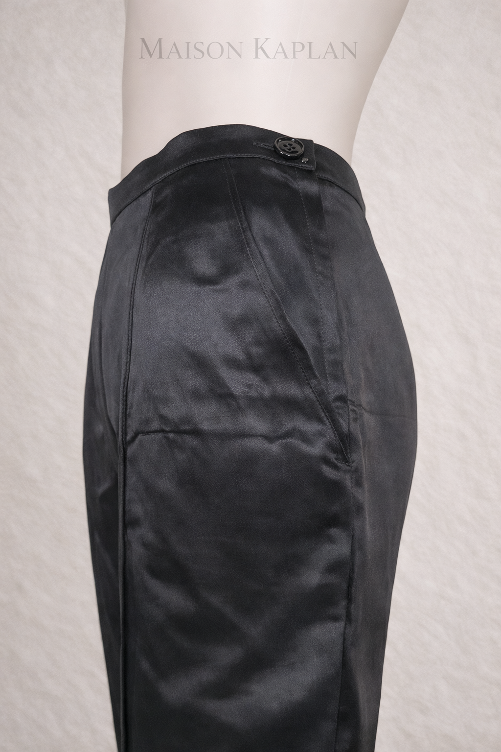 Pantalon en laine et soie noir Gianfranco Ferré authentique vintage neuf