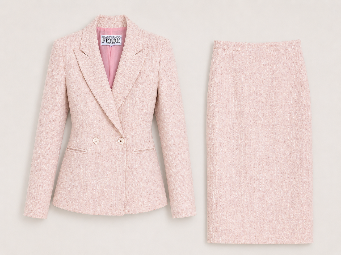 Ensemble tailleur en soie sauvage rose poudré Gianfranco Ferré neuf