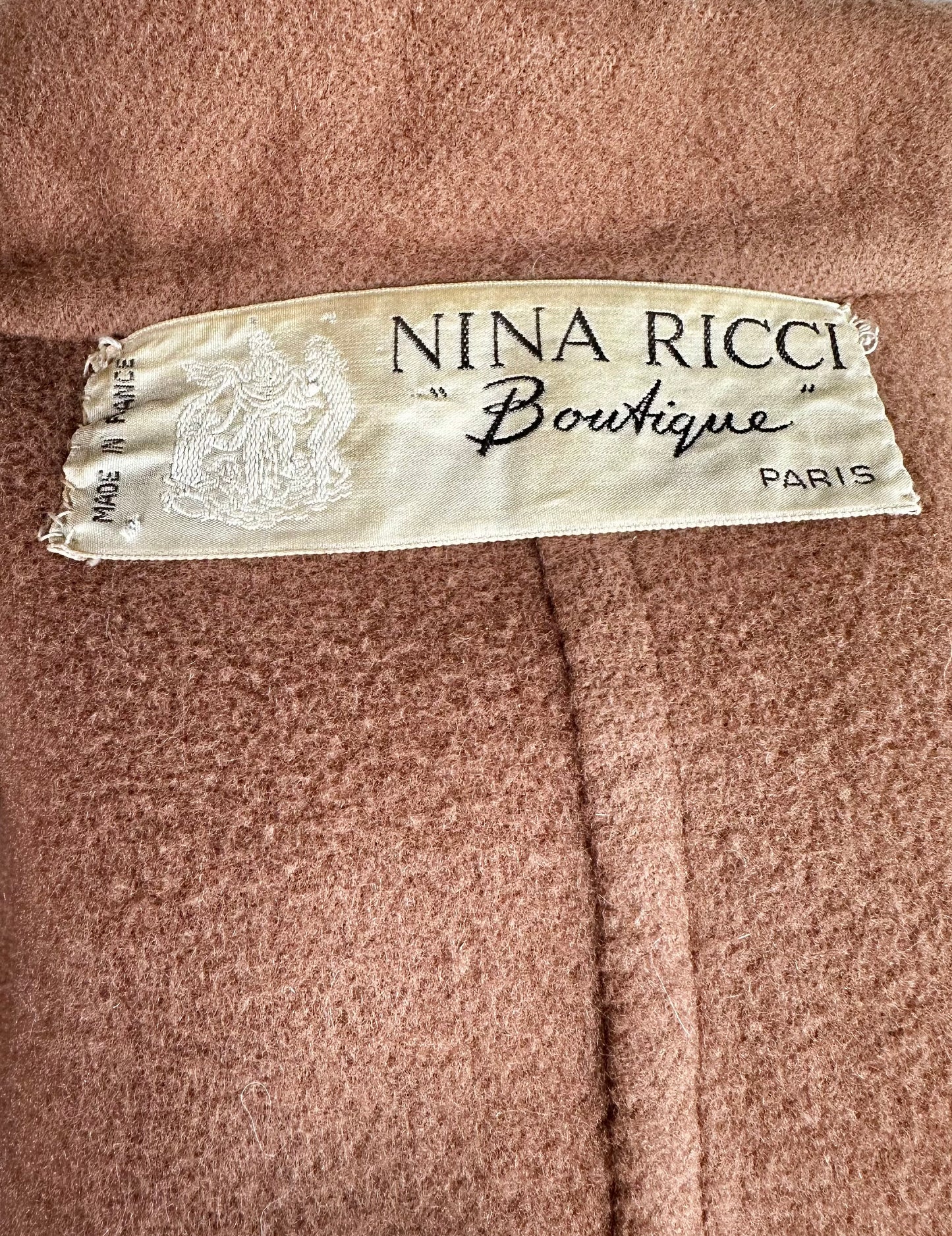 Nina Ricci authentique Boutique Paris manteau femme en laine camel