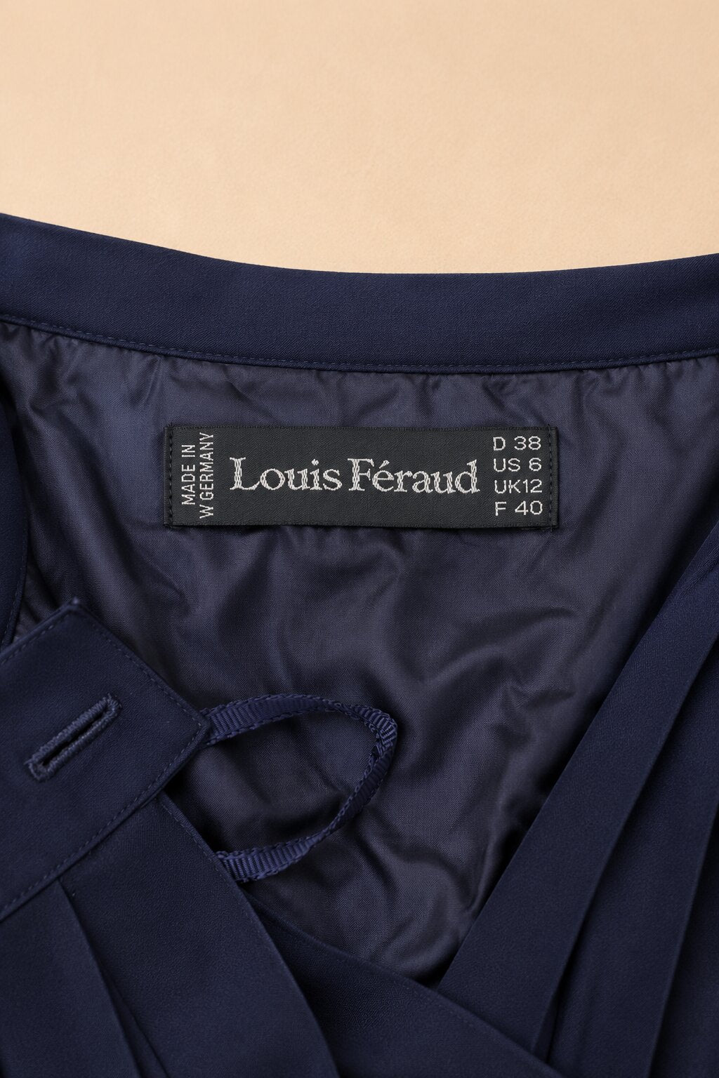 Jupe Plissée en Soie Bleu Marine Vintage Louis Féraud Paris