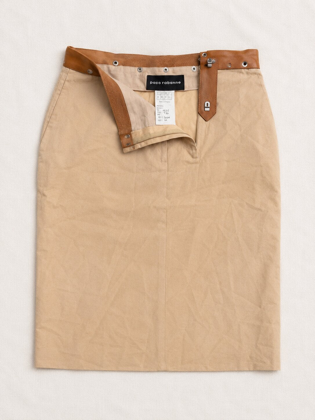 Jupe en coton authentique Paco Rabanne avec ceinture en cuir vintage beige