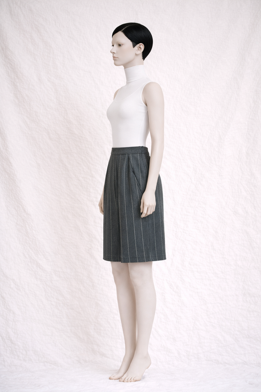 Gianfranco Ferré – Vintage new fine striped wool tailored bermuda