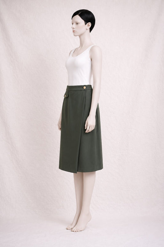 Authentic vintage Burberry green wrap skirt in viscose