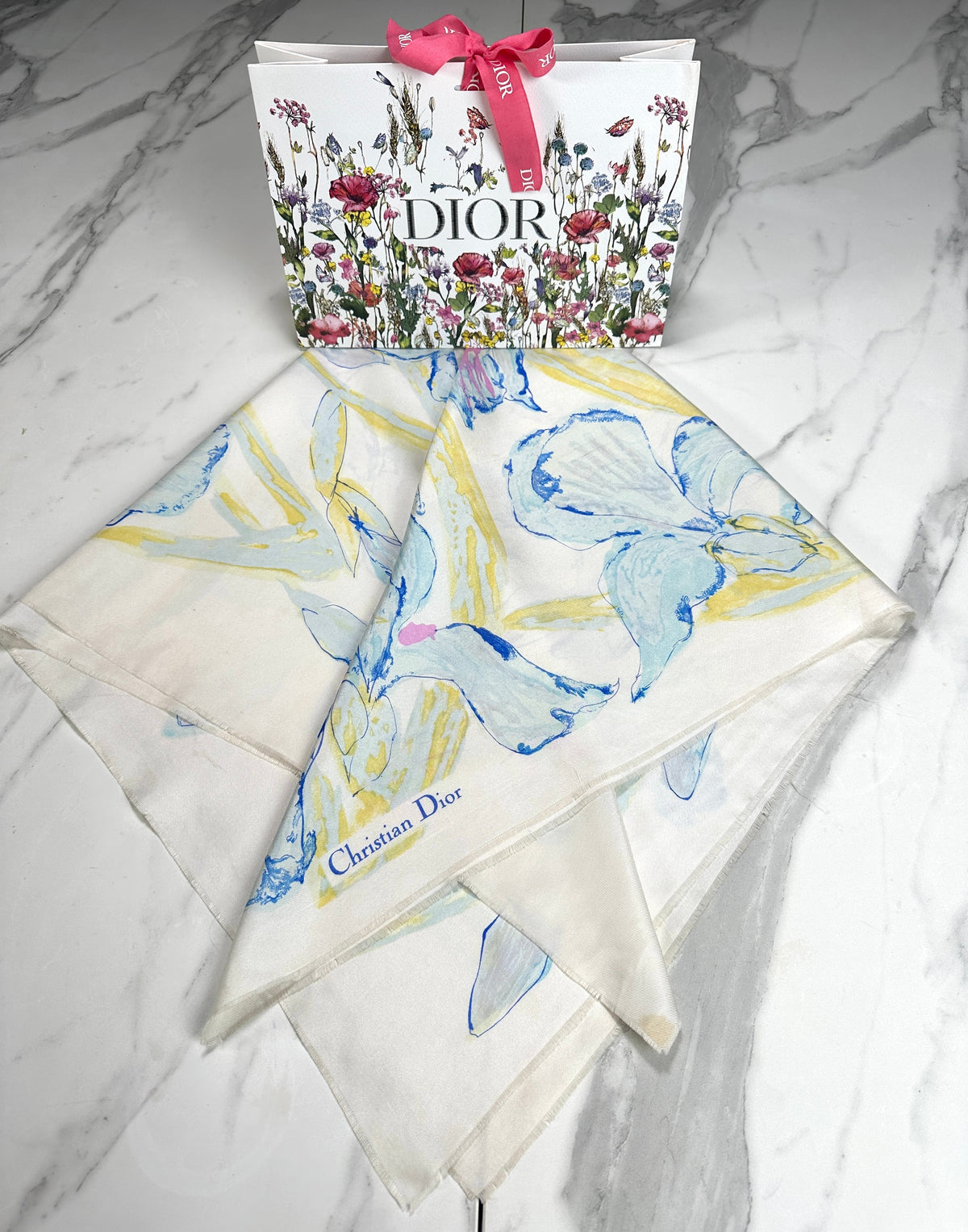 Carré Christian Dior en soie ivoire et bleu motif iris vintage authentique