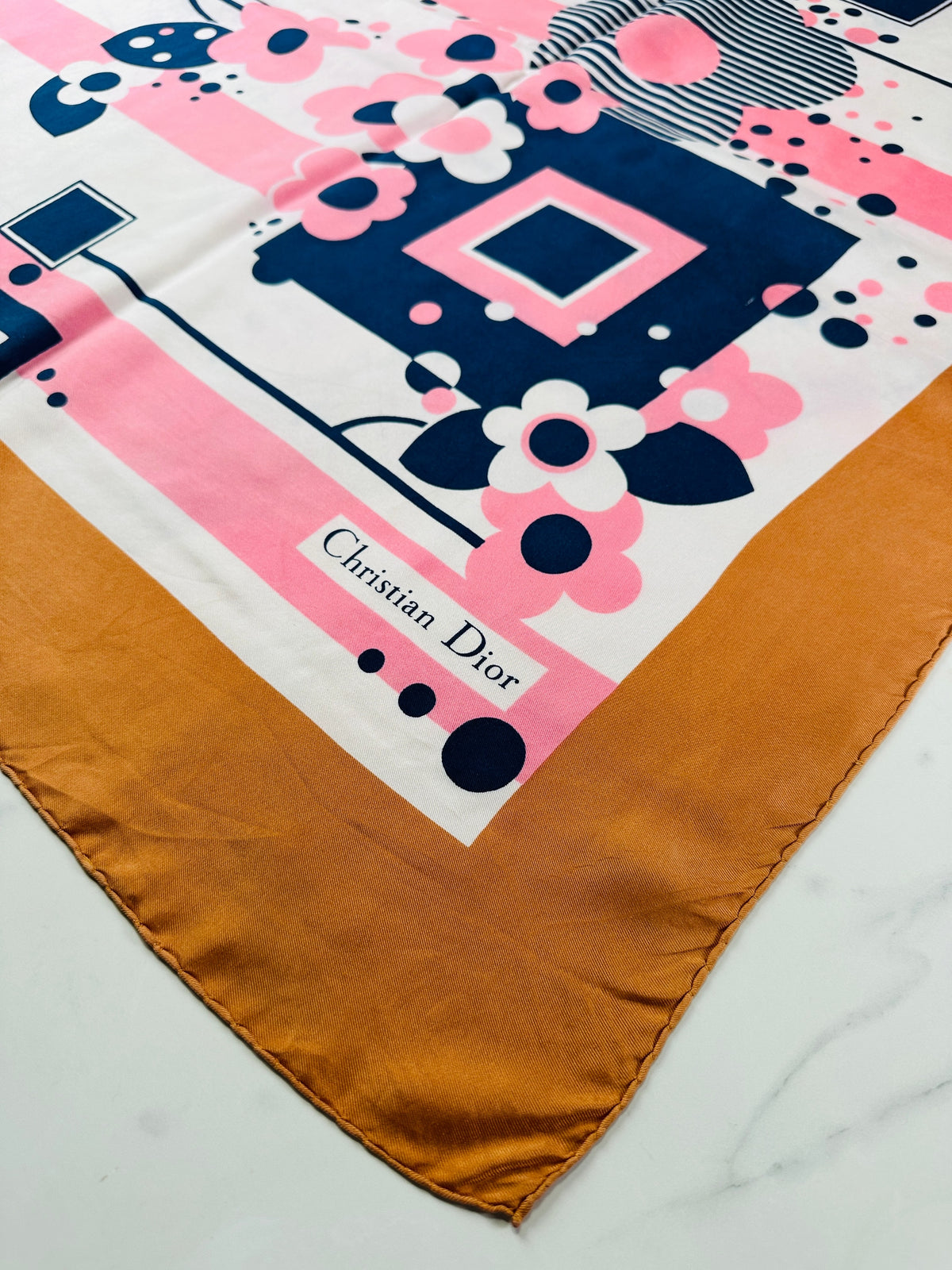 Foulard en soie vintage authentique Christian Dior à motif floral bronze, rose et bleu