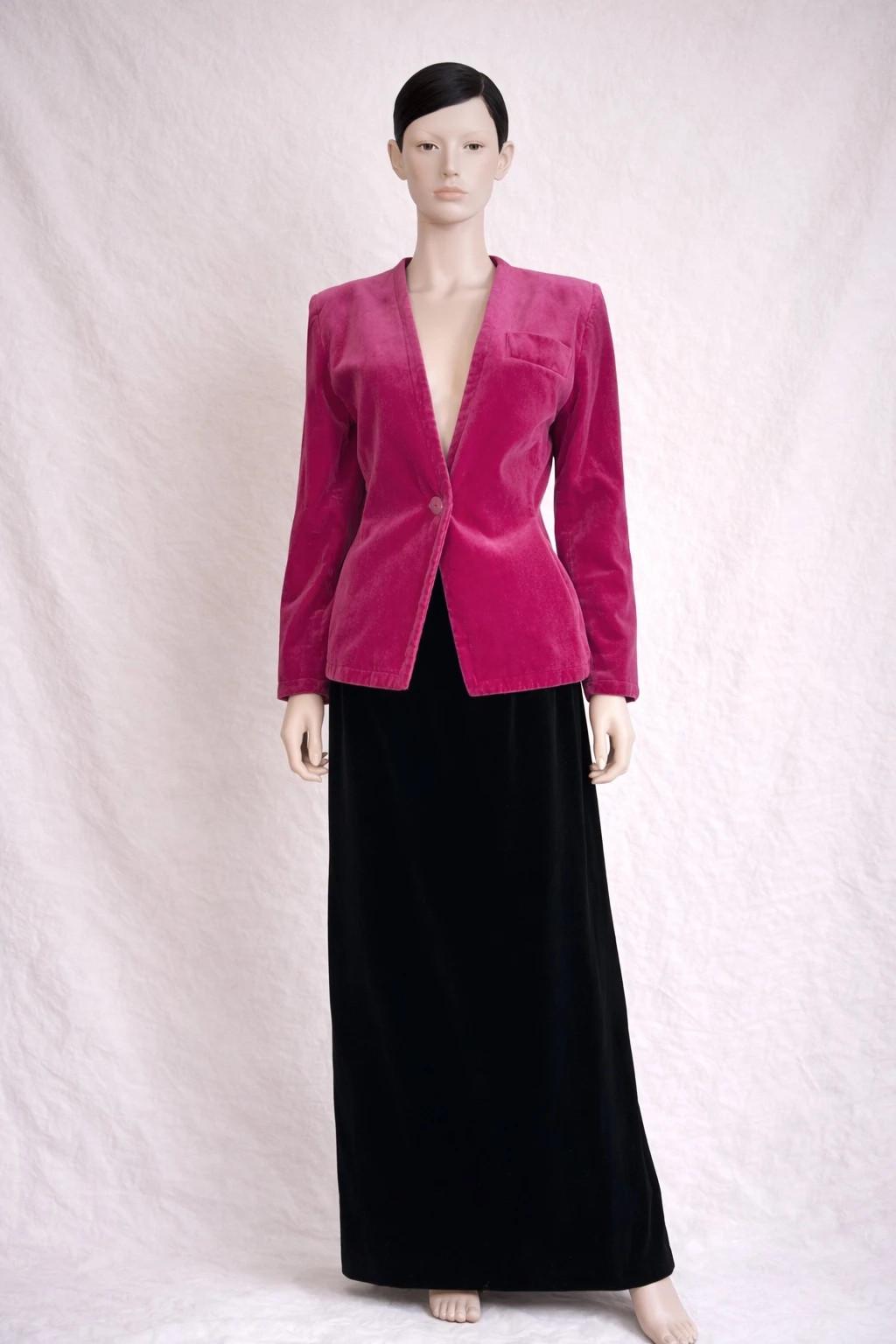Blazer authentique Yves Saint Laurent en velours fuchsia vintage