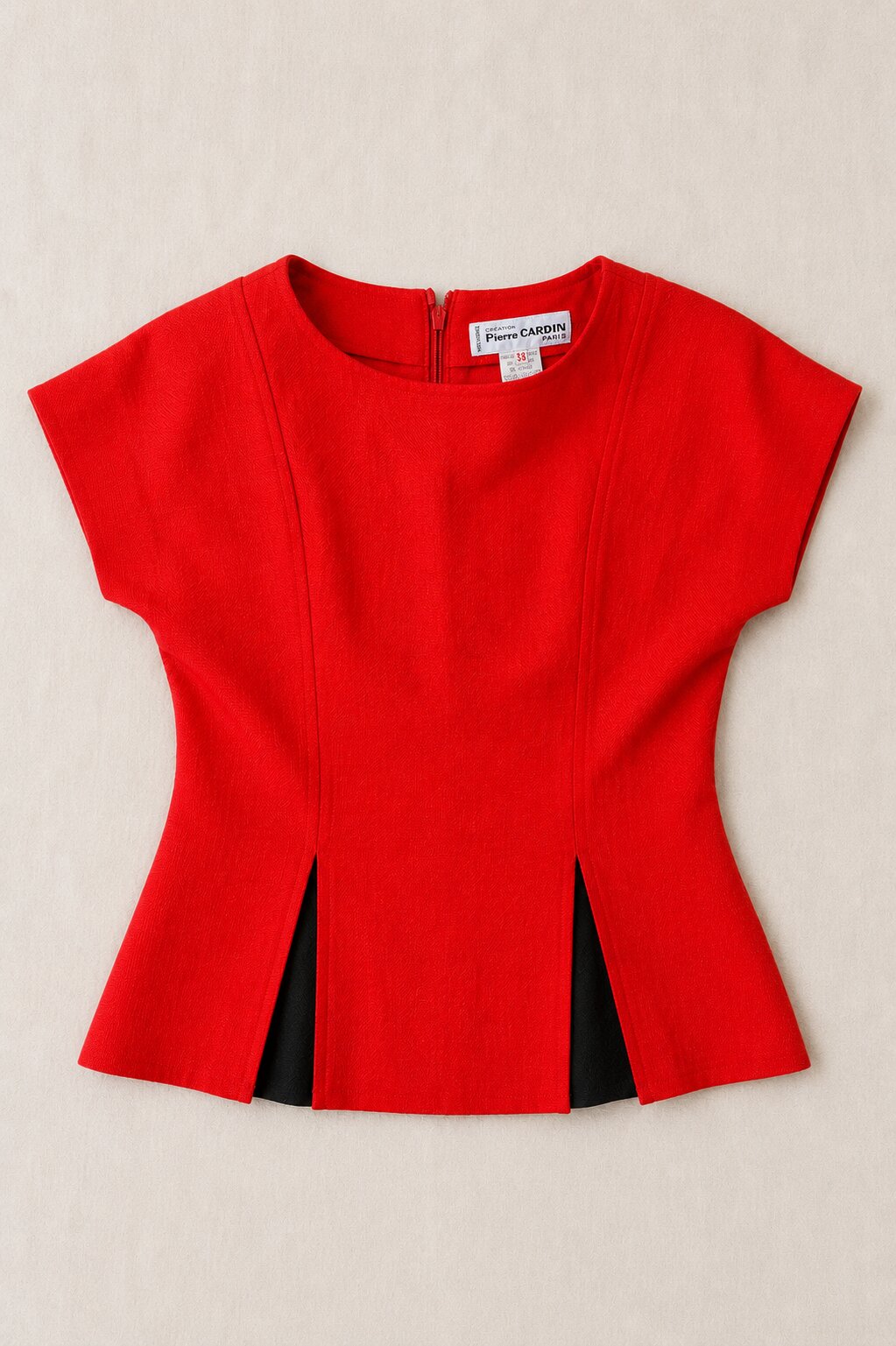 Authentique top Pierre Cardin Paris en laine rouge