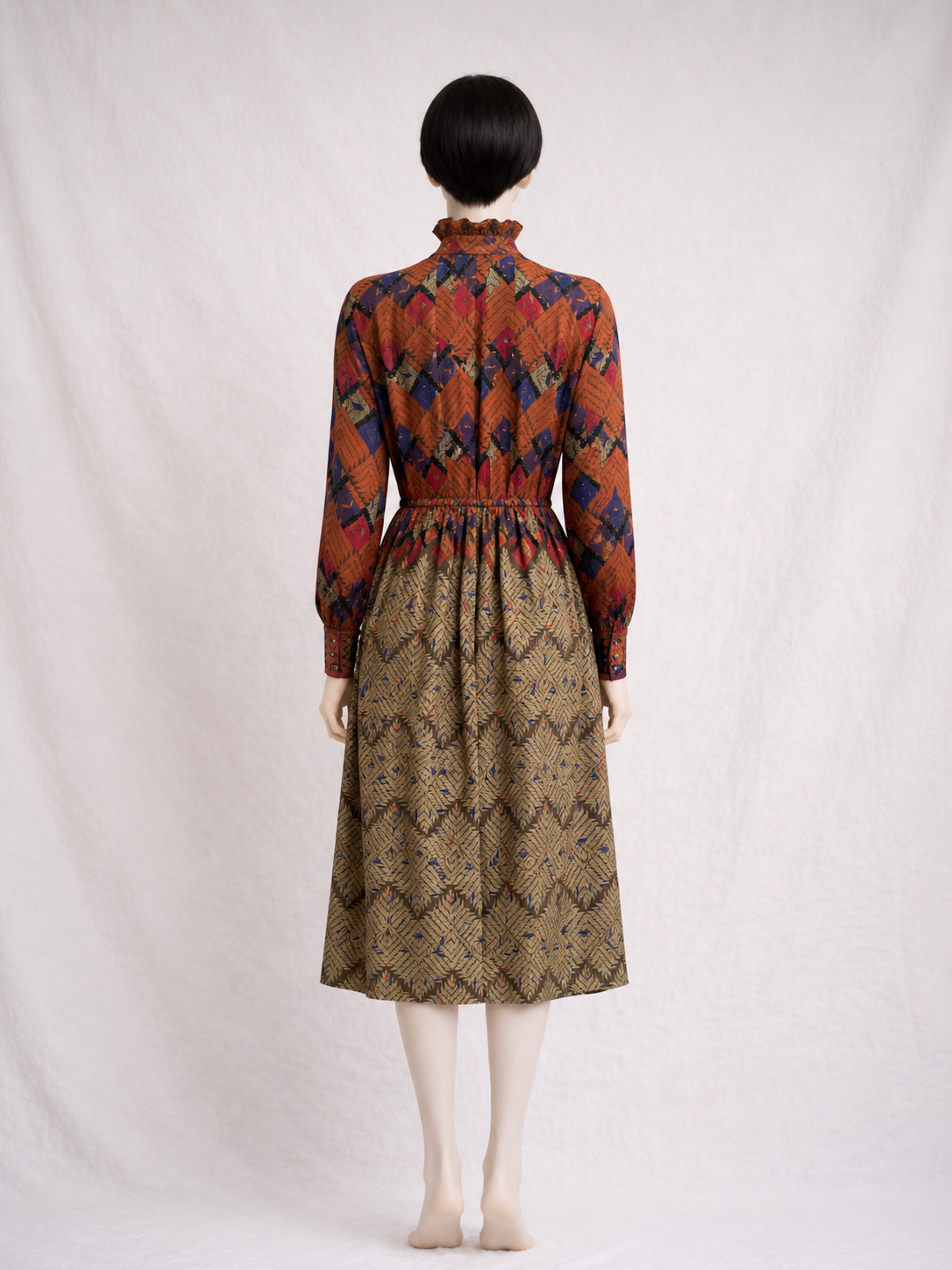 Robe longue Louis Féraud Paris en soie imprimée des années 70