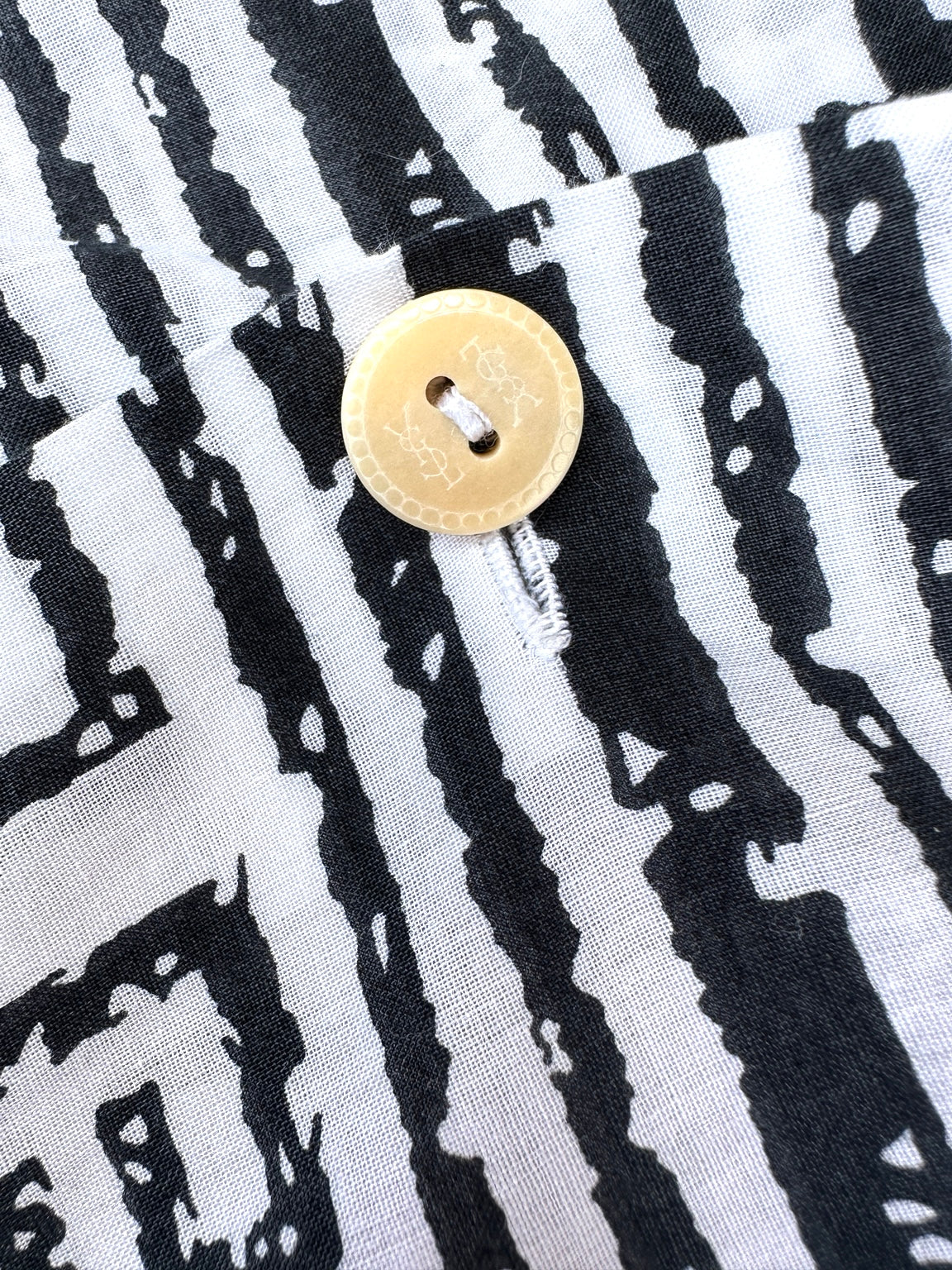Authentique robe Yves Saint Laurent Beachwear en coton léger noir et blanc vintage