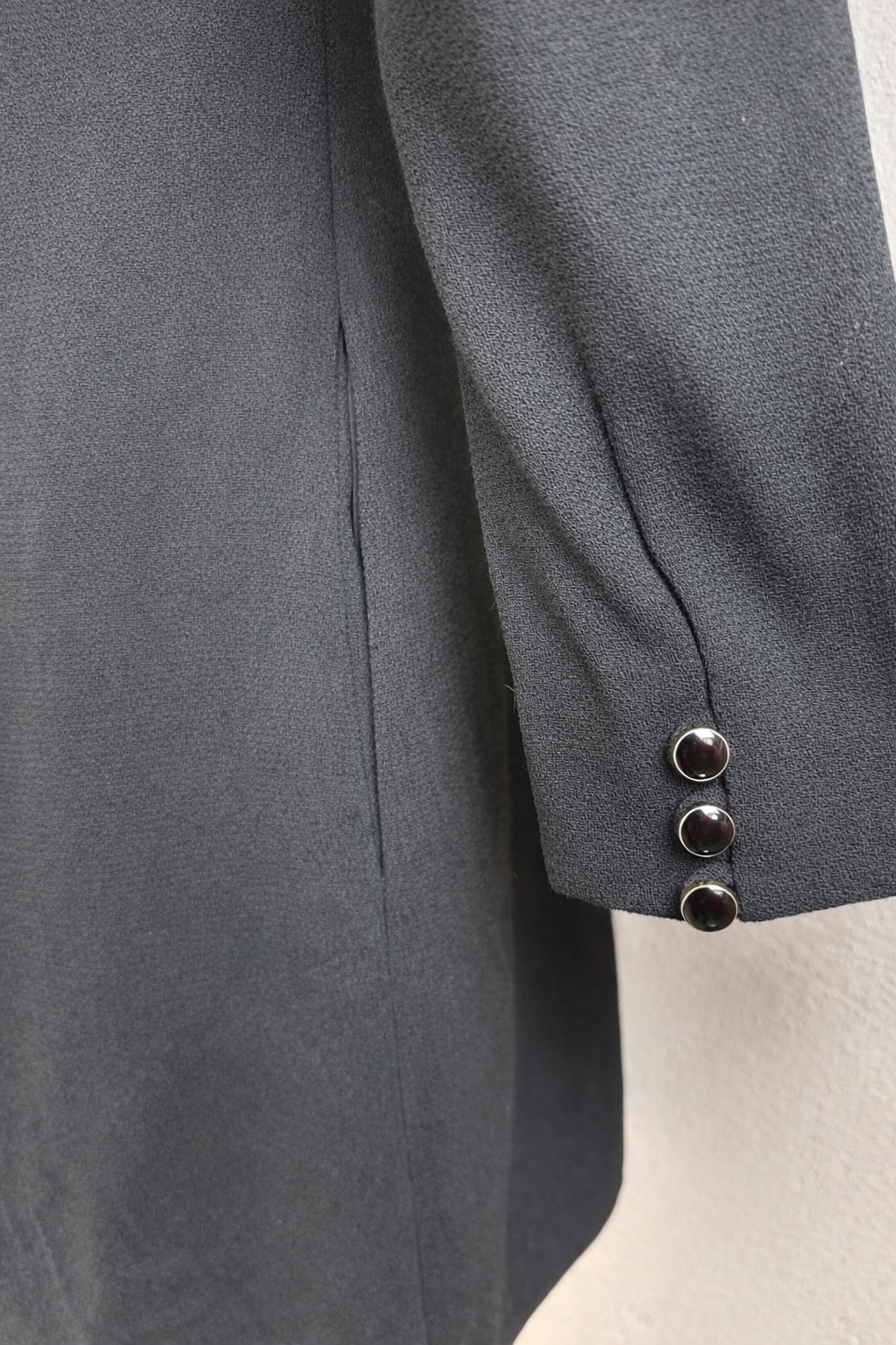 Robe noire en laine et soie Vanessa Seward