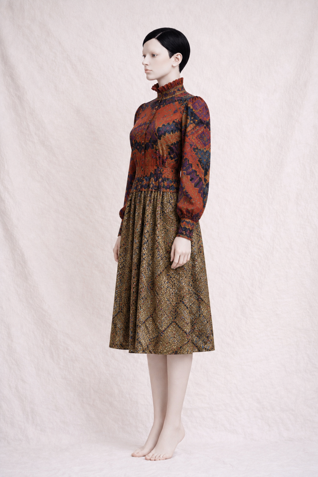 Robe longue Louis Féraud Paris en soie imprimée des années 70