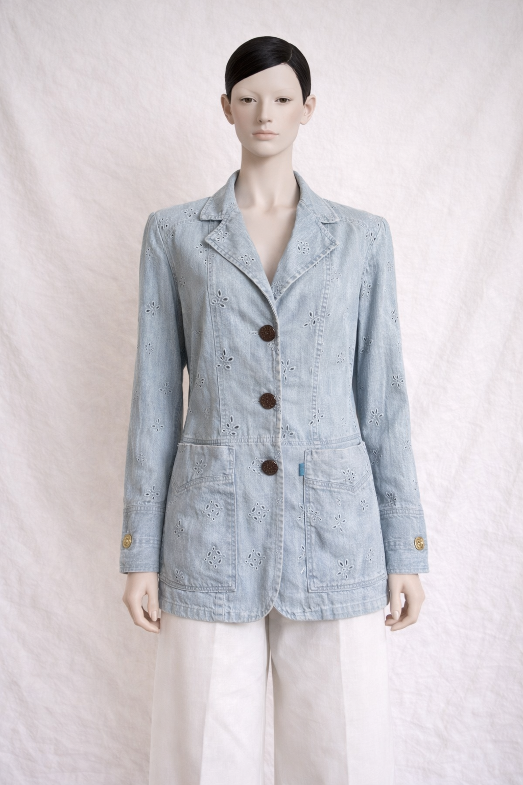 Veste - chemise en denim bleu clair Christian Lacroix vintage