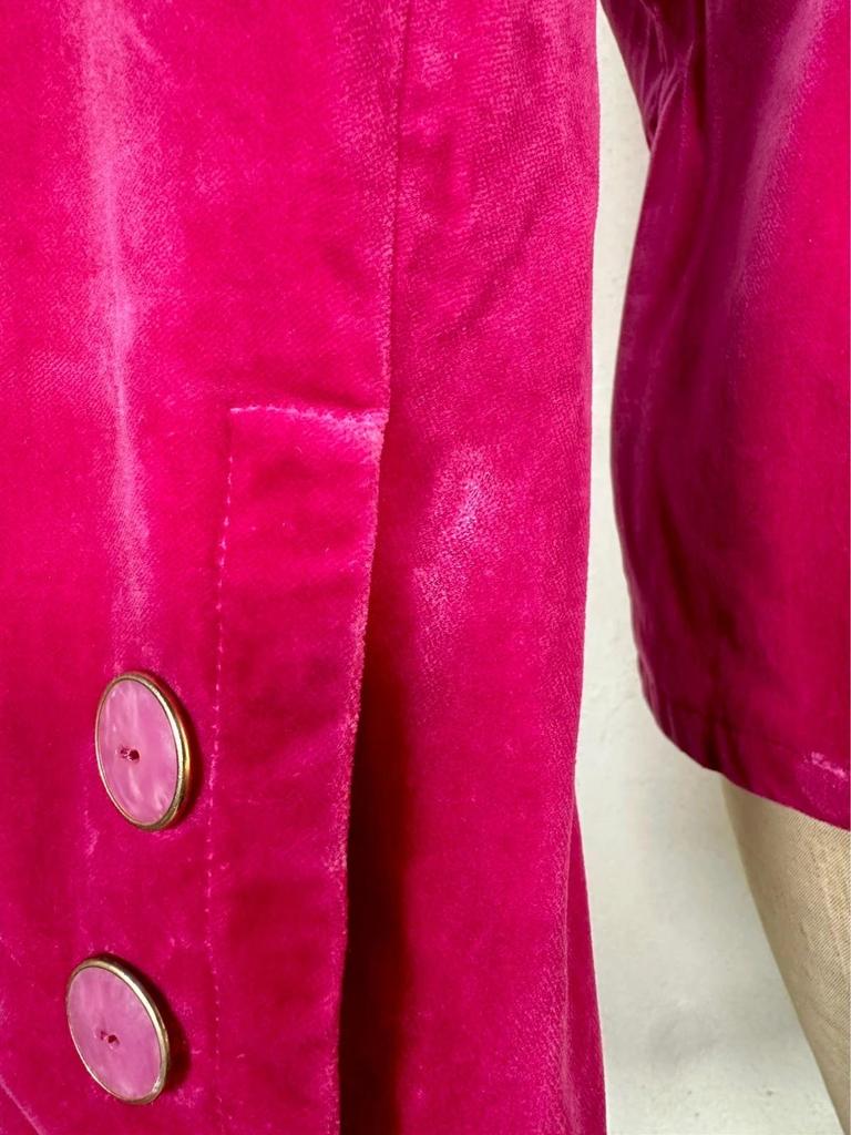 Blazer authentique Yves Saint Laurent en velours fuchsia vintage