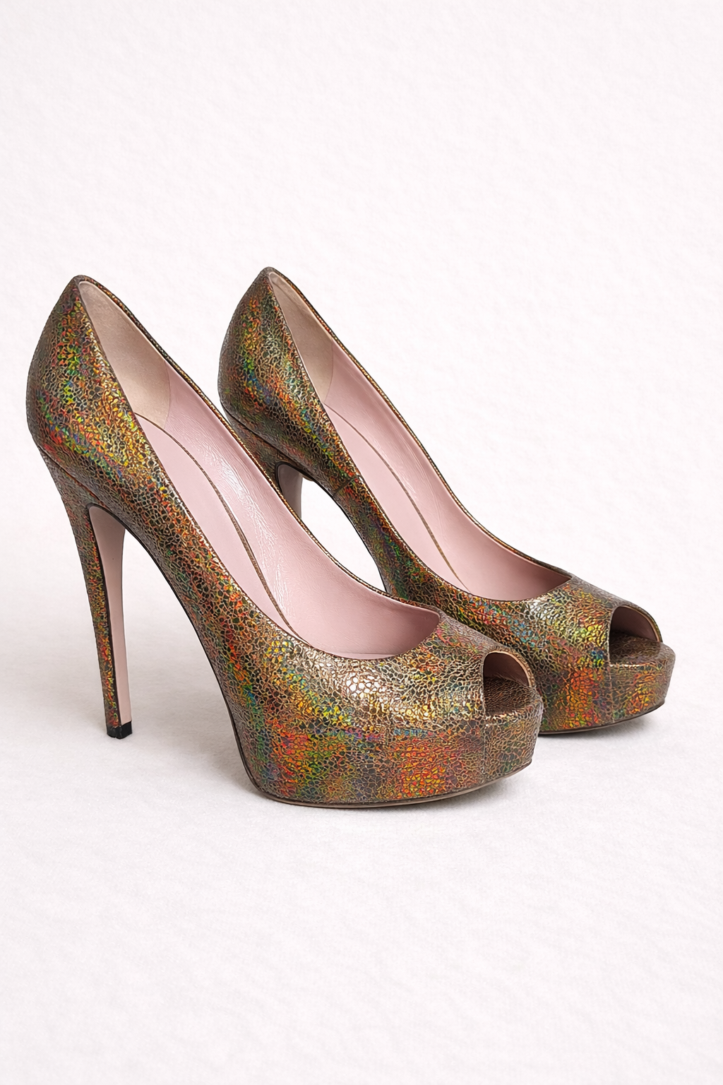 Escarpins à plateforme Gucci en cuir irisé holographique