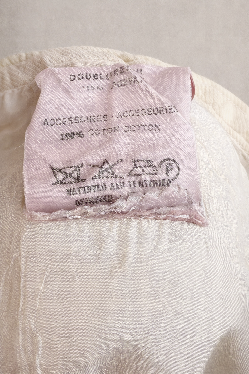 Courrèges Paris – Jupe trapèze en laine écrue logo brodé circa années 1990
