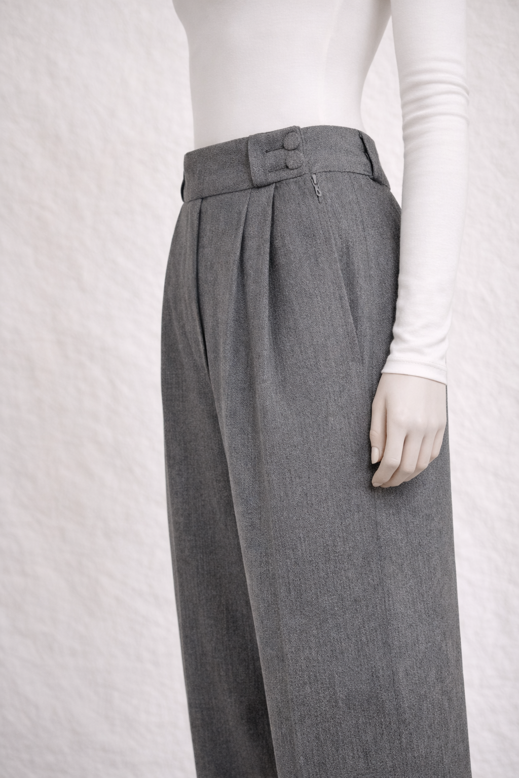 Pantalon coupe large Emmanuelle Khanh en laine gris vintage