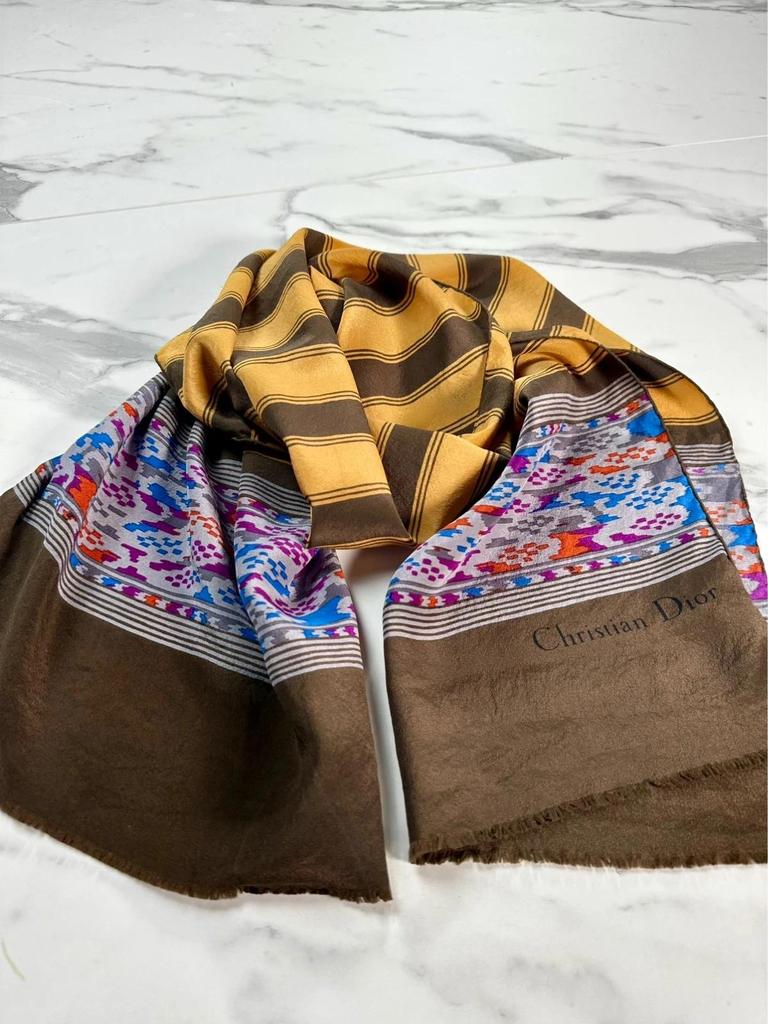 Foulard en soie Christian Dior vintage