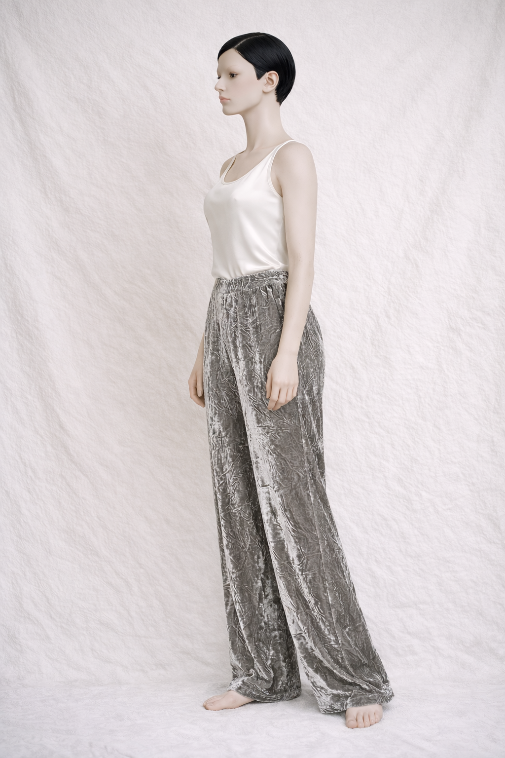 Pantalon taille haute Gianfranco Ferré en velours de soie argenté neuf