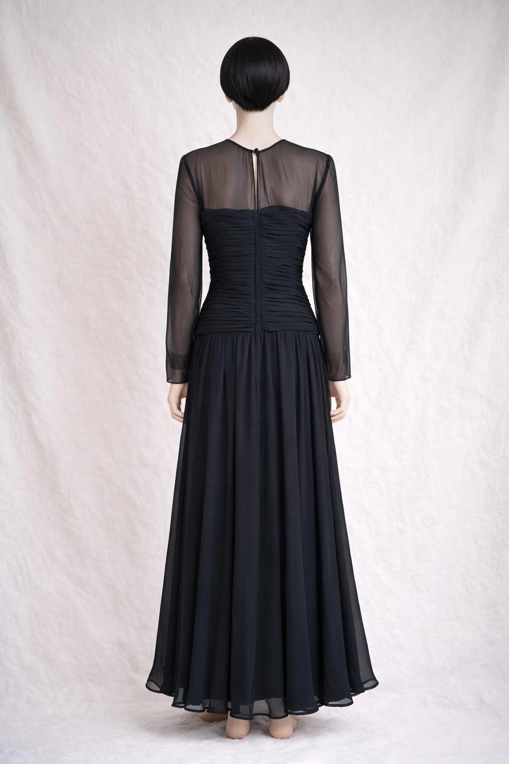 Robe longue authentique Karl Lagerfeld en mousseline noire drapée