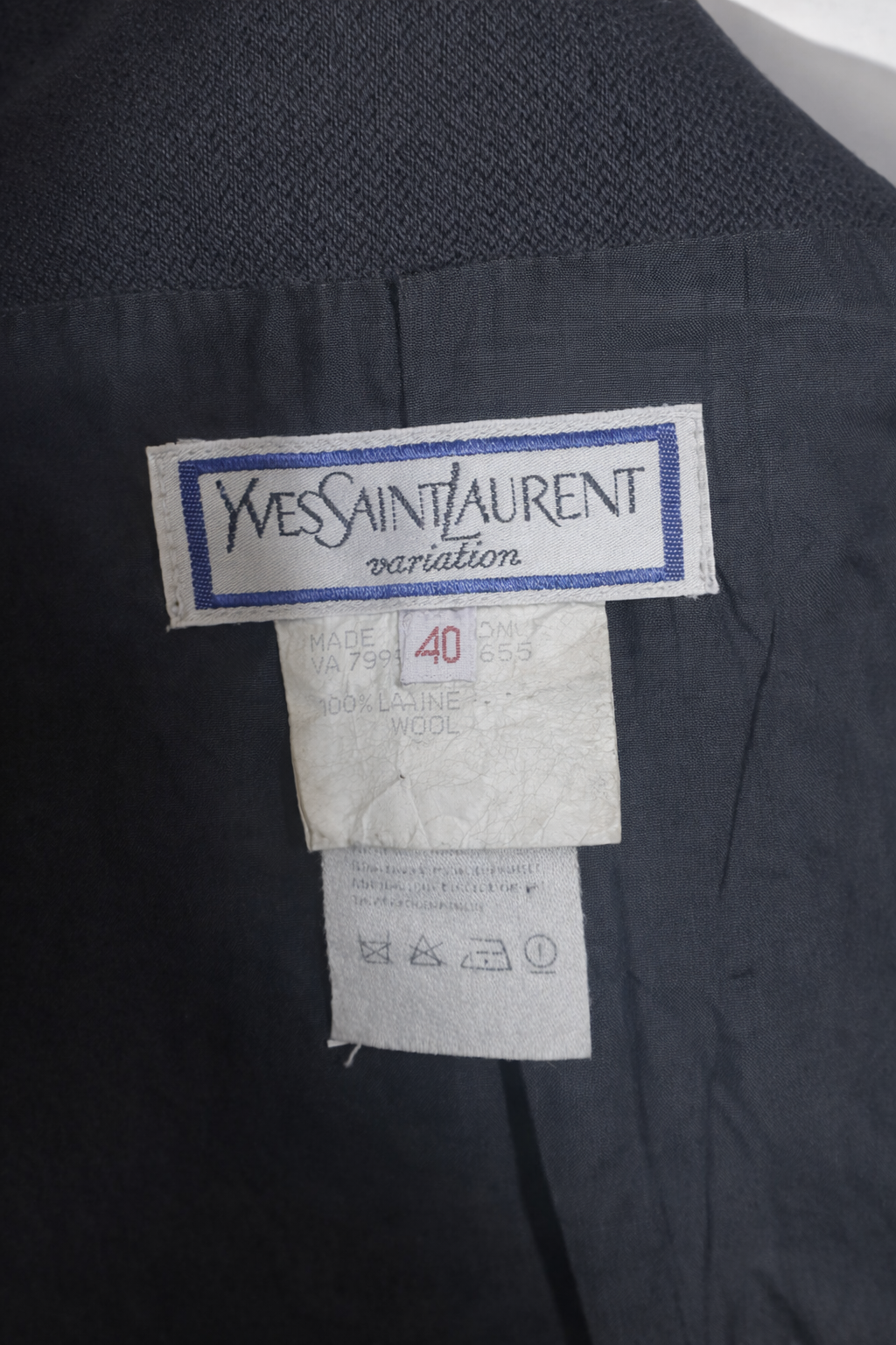 Blazer en laine noire  Yves Saint Laurent vintage authentique