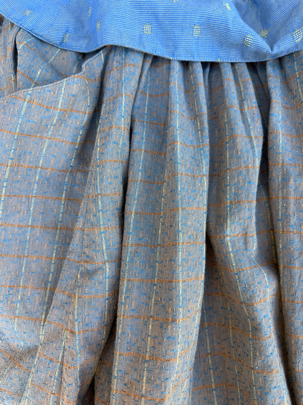 Jupe longue Anastasia Paris vintage en coton texturé à carreaux bleu