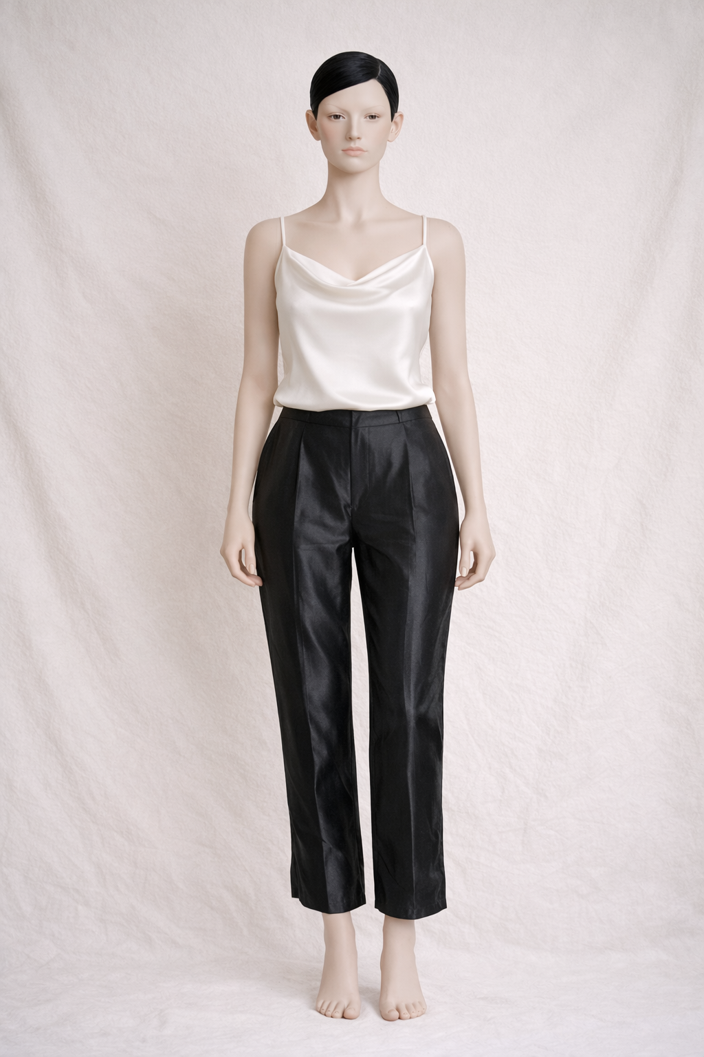 Pantalon en soie sauvage noire Yves Saint Laurent vintage authentique