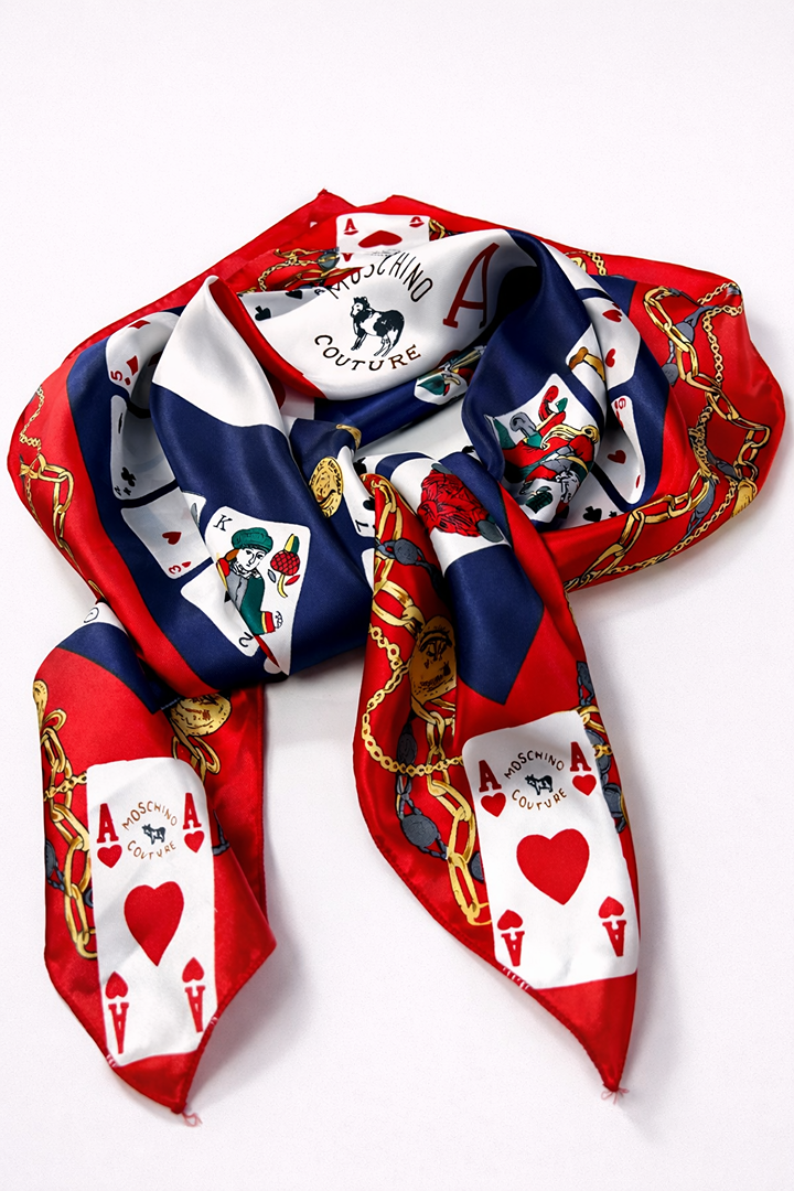 Grand carré en soie Moschino vintage
