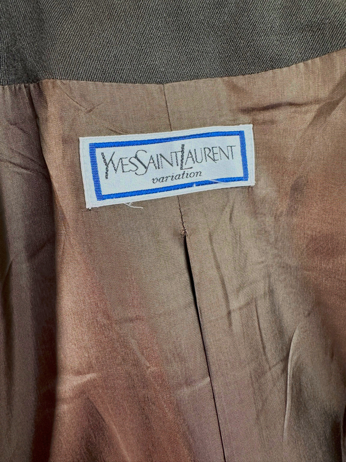Blazer authentique Yves Saint Laurent Variation en laine vierge kaki brun plus size