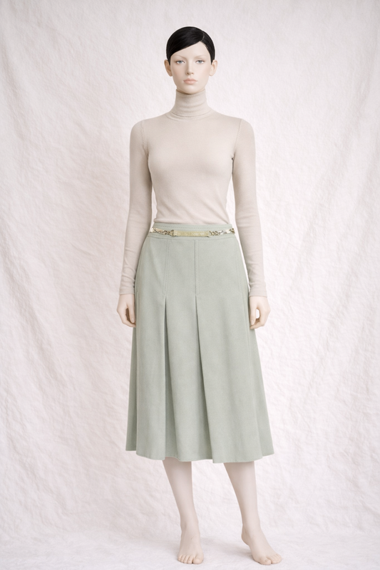 Jupe plissée authentique Céline Paris en laine vert amande avec ceinture chaîne vintage