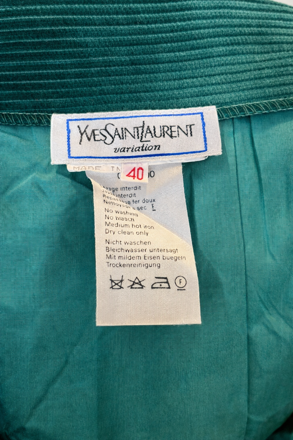Jupe vintage en velours côtelé vert Yves Saint Laurent vintage