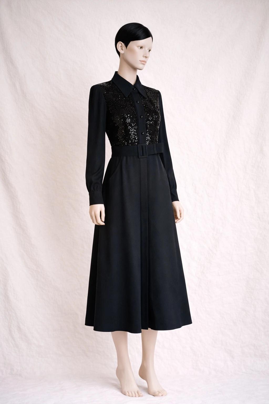 Robe noire à sequins authentique Nina Ricci Mademoiselle Ricci vintage