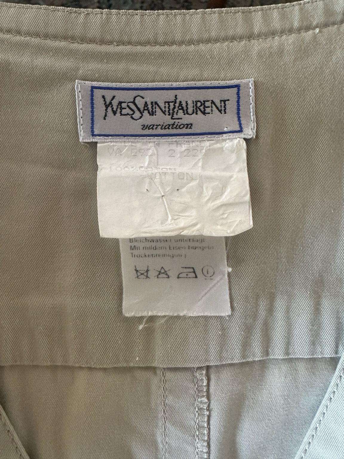 Robe saharienne nude en coton Yves Saint Laurent vintage authentique