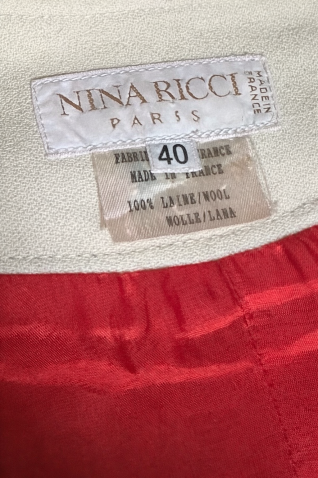 Robe midi authentique Nina Ricci Paris rouge et écru en laine vintage