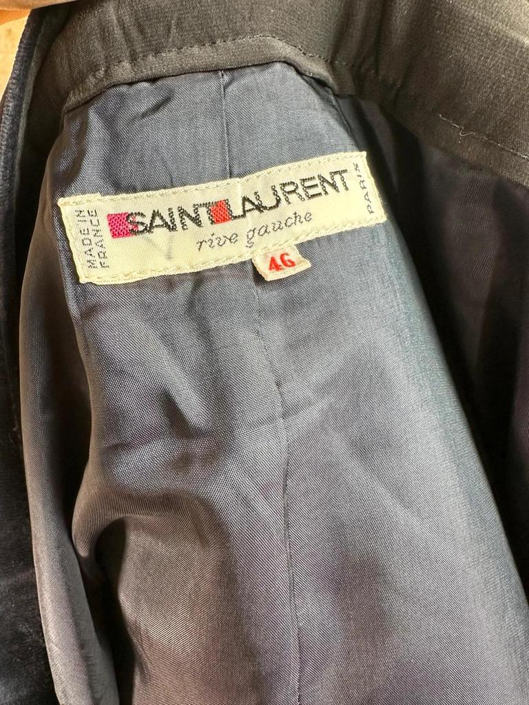 Plus size jupe en velours bleu Yves Saint Laurent