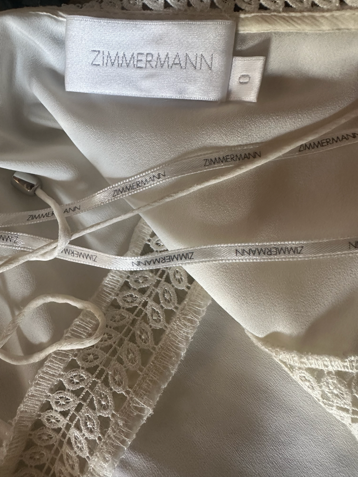 Robe d'été en soie et dentelle cream Zimmermann