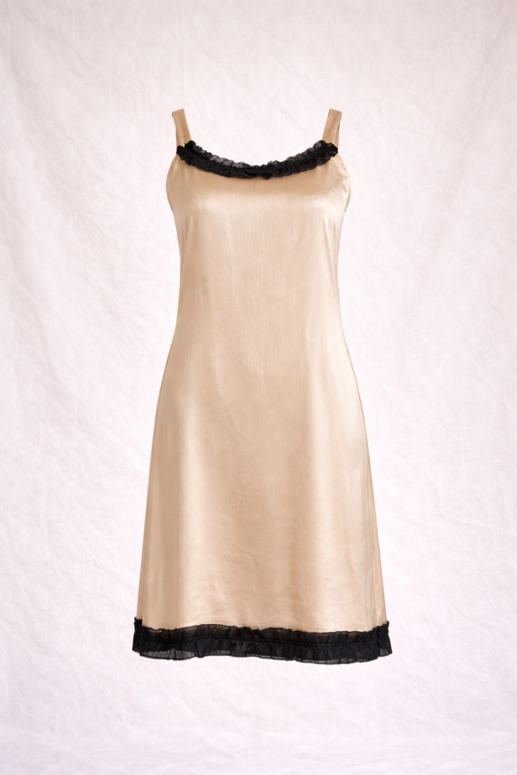 Vintage Mary Quant’s Ginger robe nuisette satin soie champagne circa 60