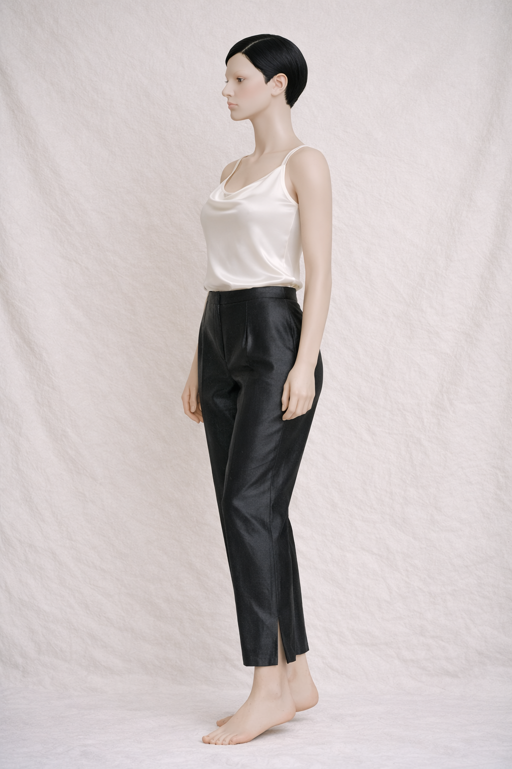 Pantalon en soie sauvage noire Yves Saint Laurent vintage authentique
