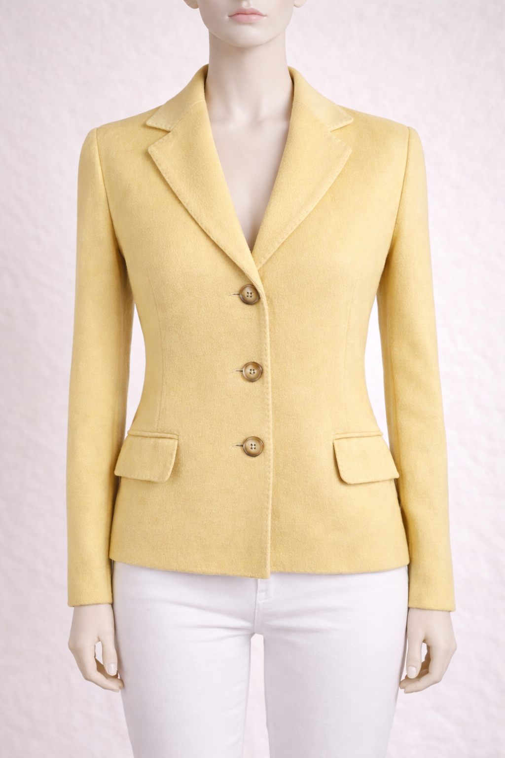 Blazer en cachemire et soie jaune Pierre Cardin vintage