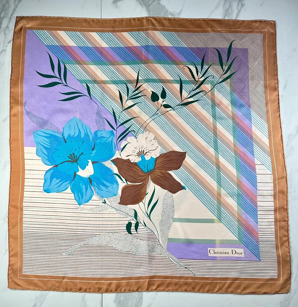 Grand carré en soie bronze lilas Christian Dior vintage