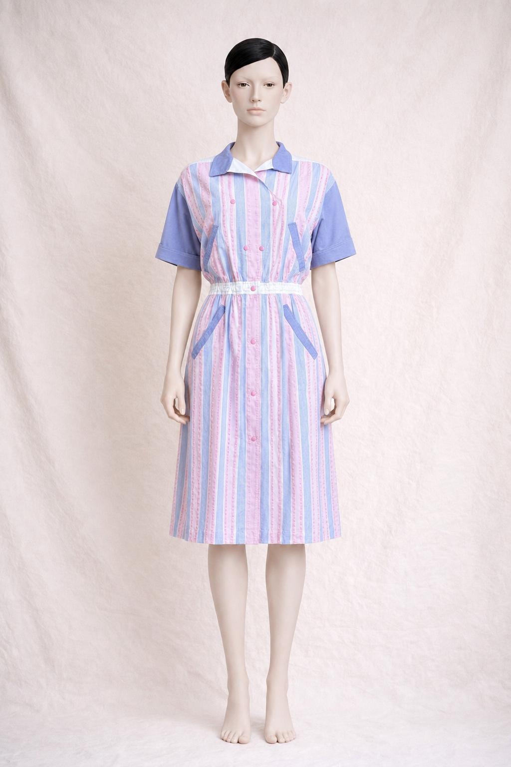 Robe iconique Hyperbole Courrèges Paris vintage authentique