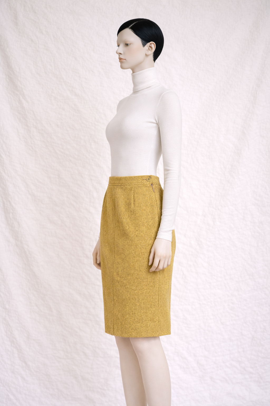 Jupe Yves Saint Laurent en laine jaune moutarde authentique vintage