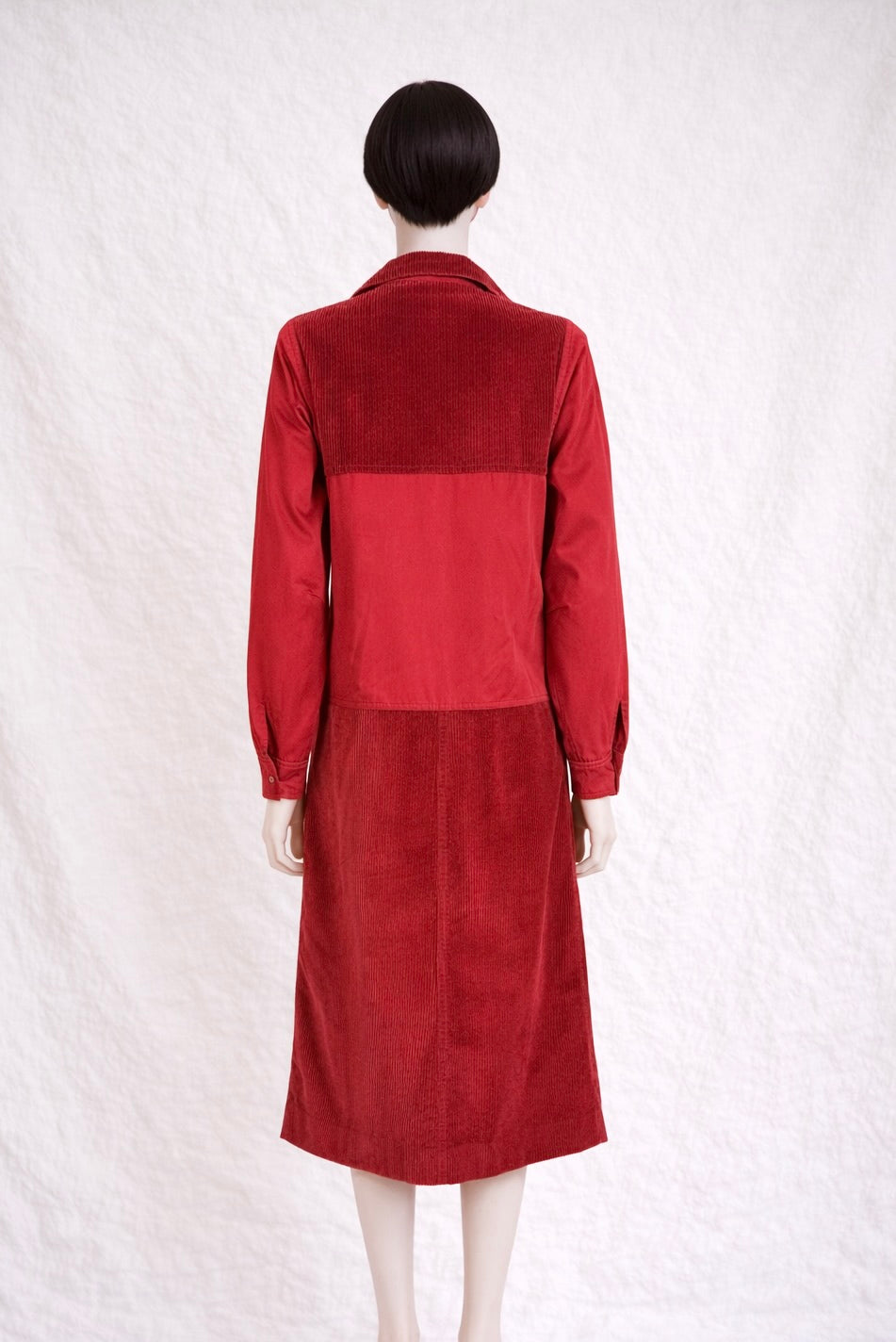 Robe vintage Courrèges Paris en velours côtelé rouge
