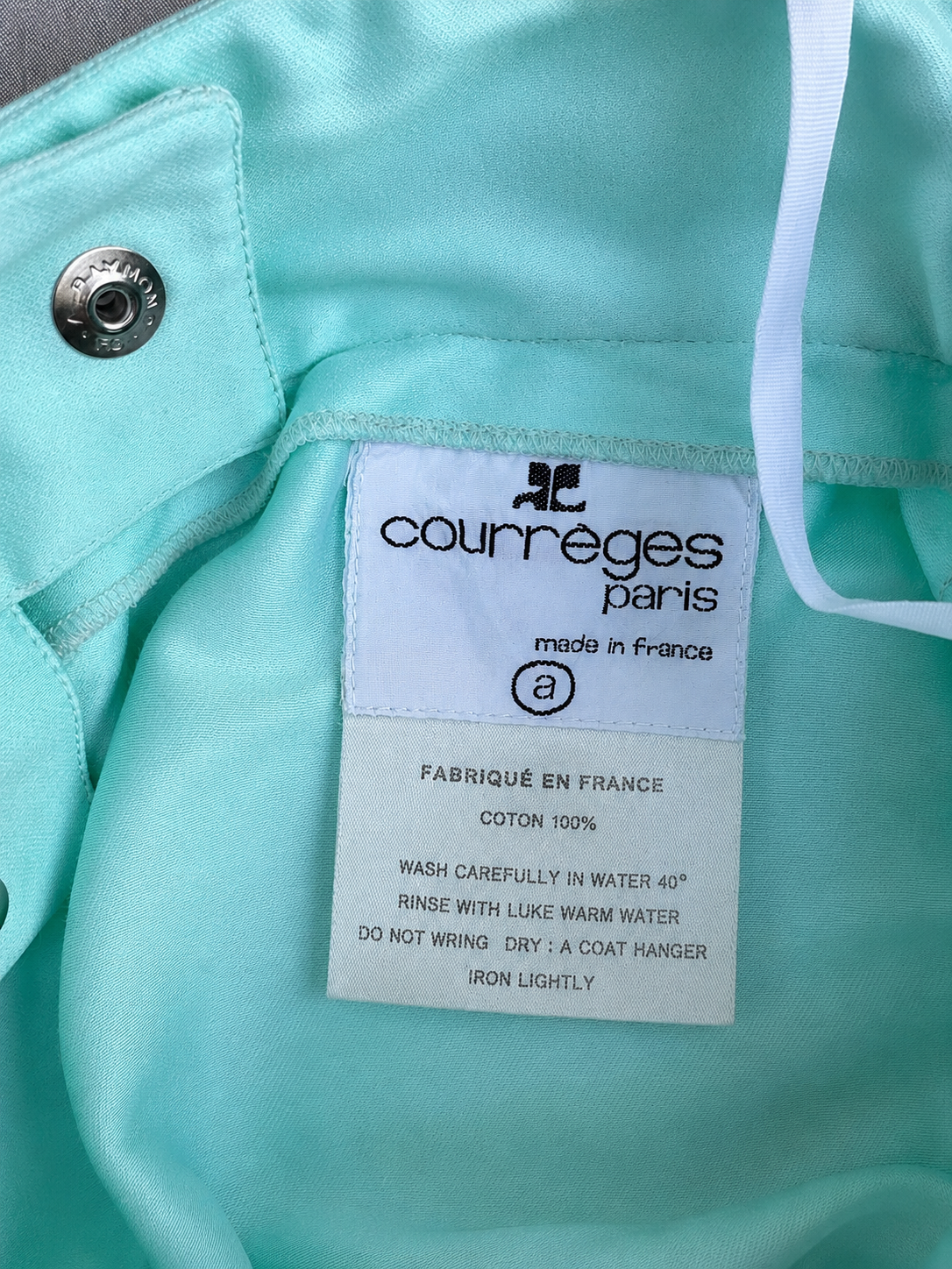 Jupe satinée  menthe en coton Courrèges Paris vintage authentique