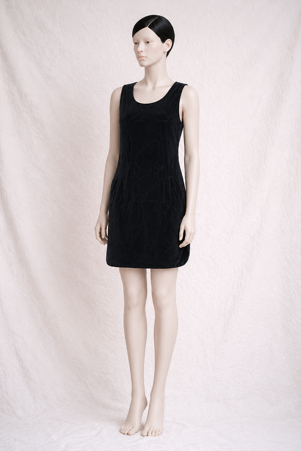 Robe de plage Chanel vintage en éponge noire