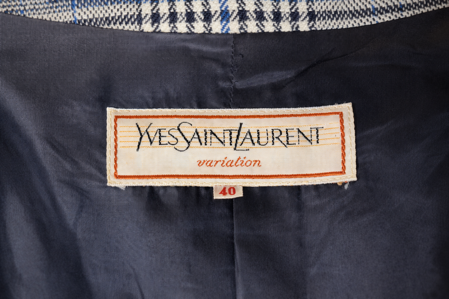 Blazer authentique Yves Saint Laurent Variation en laine à carreaux circa 90