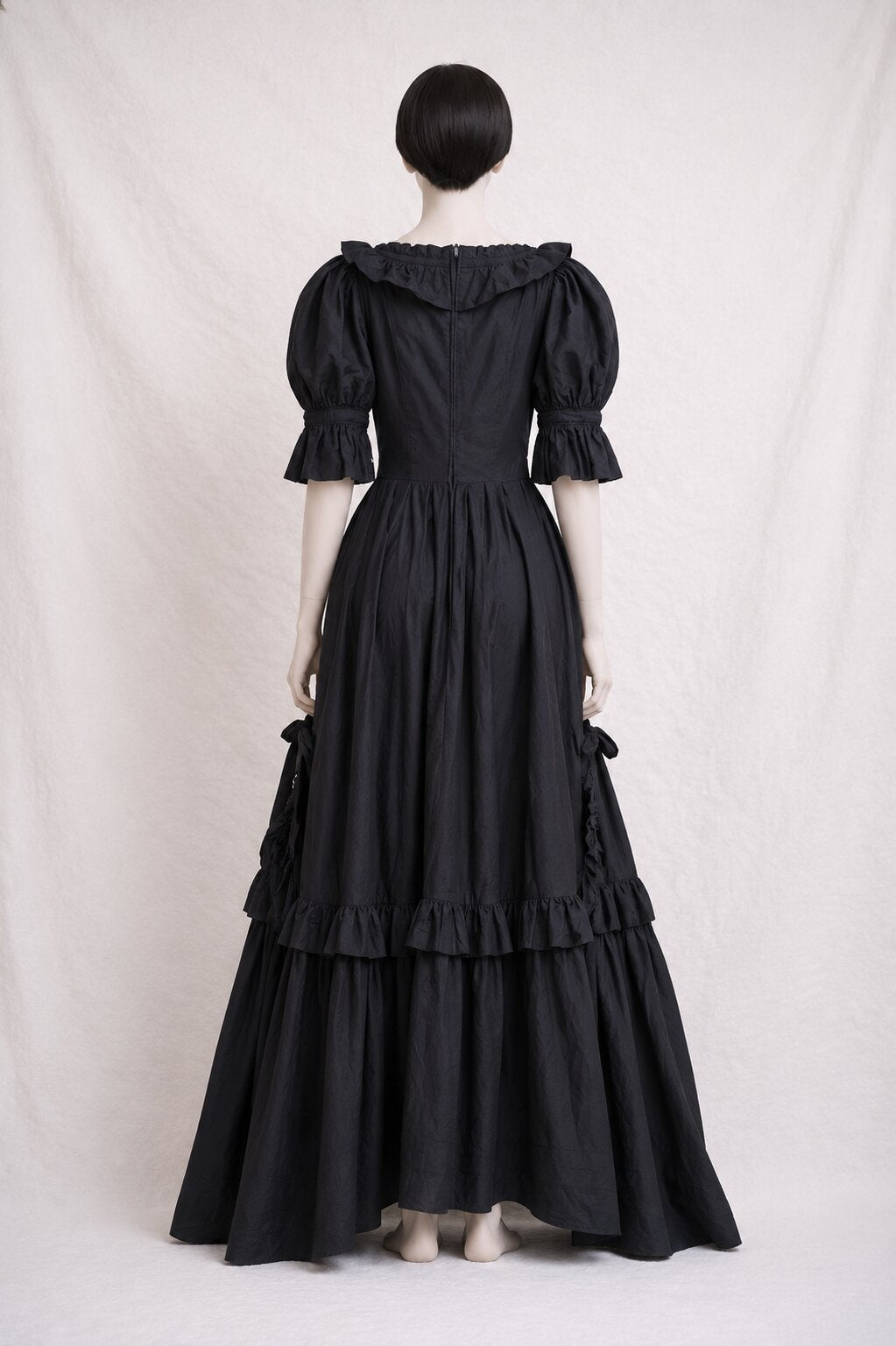 Robe Laura Ashley en coton noir à nœuds vintage authentique