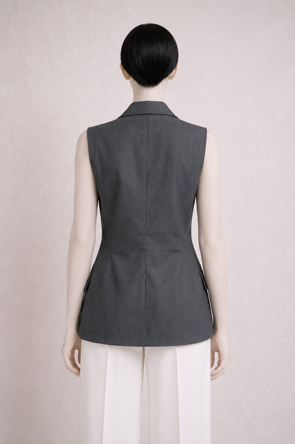 Gilet sans manches Lanvin Paris authentique en soie noire vintage