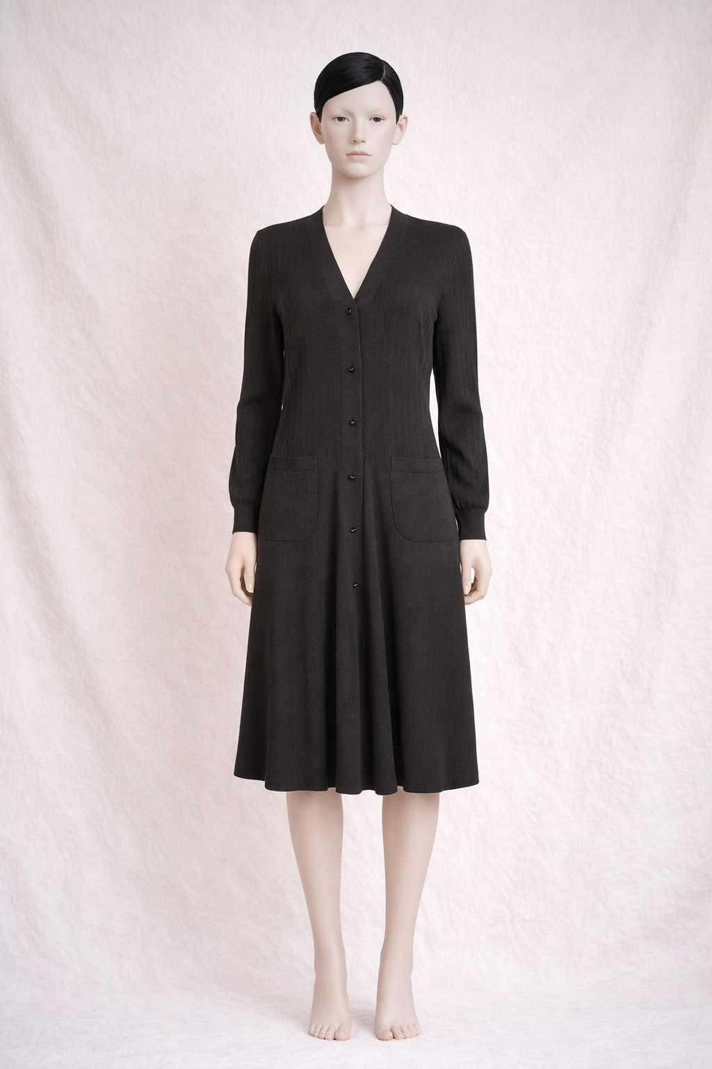 Élégante robe noire Hermès Paris en laine