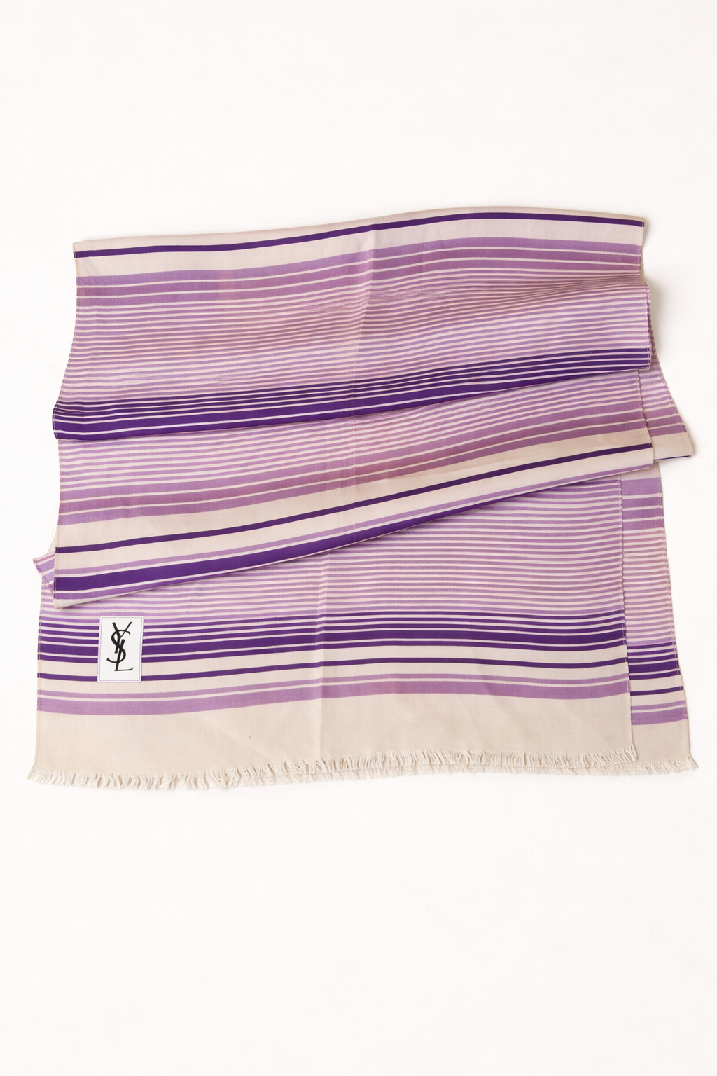 Foulard Yves Saint Laurent en soie satinée vintage authentique
